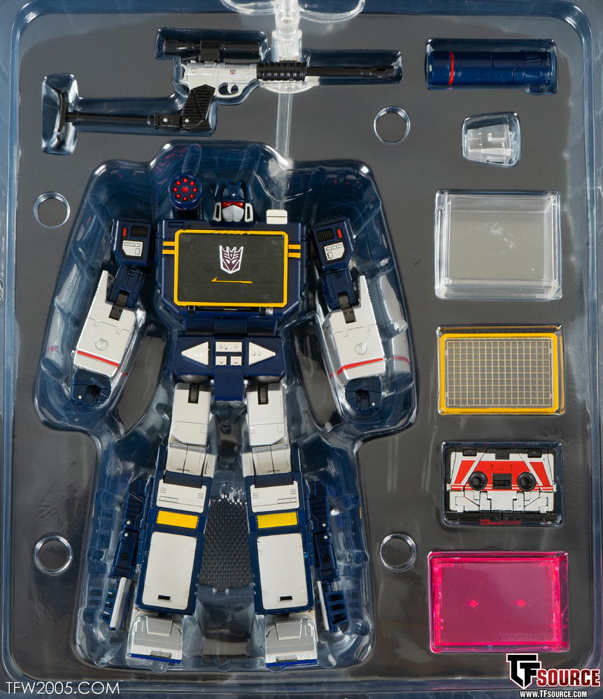 Саундвейв Трансформер Игрушка MP-13 Takara Tomy.